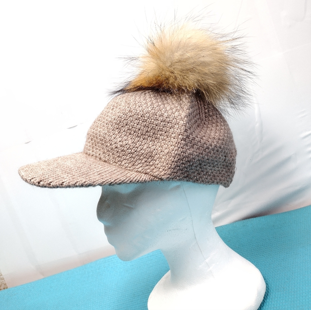 Real Fur Ball Pom Womens Winter Hat Baseball Cap - Beige